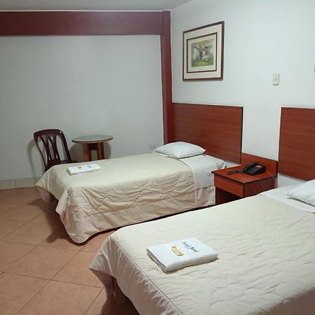 Hostal Bond Huaraz  Exterior foto